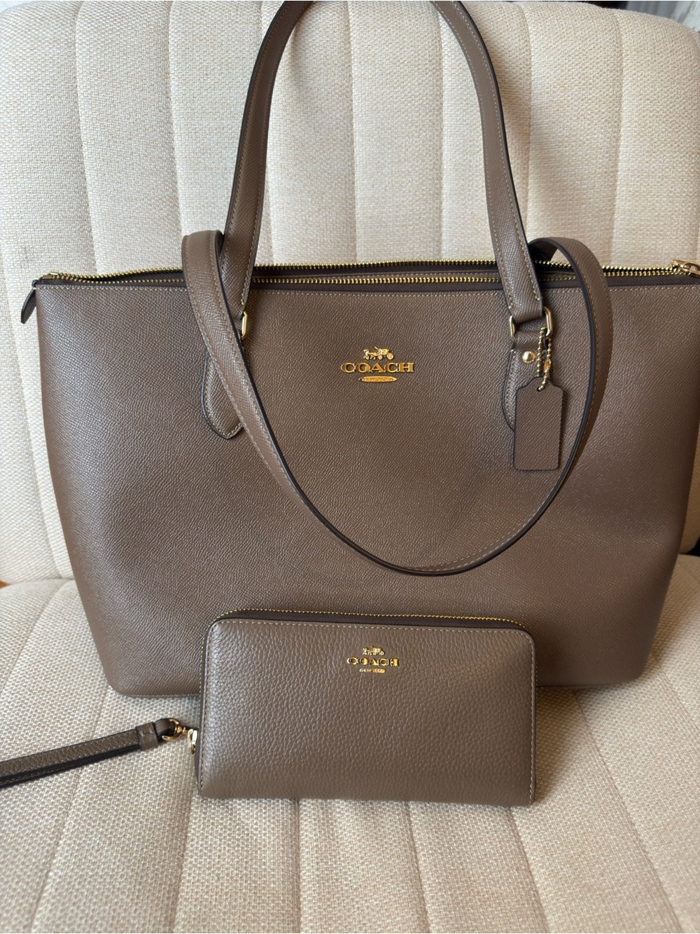 COACH Taupe Brown Leather Tote with Matching Wristlet Wallet
